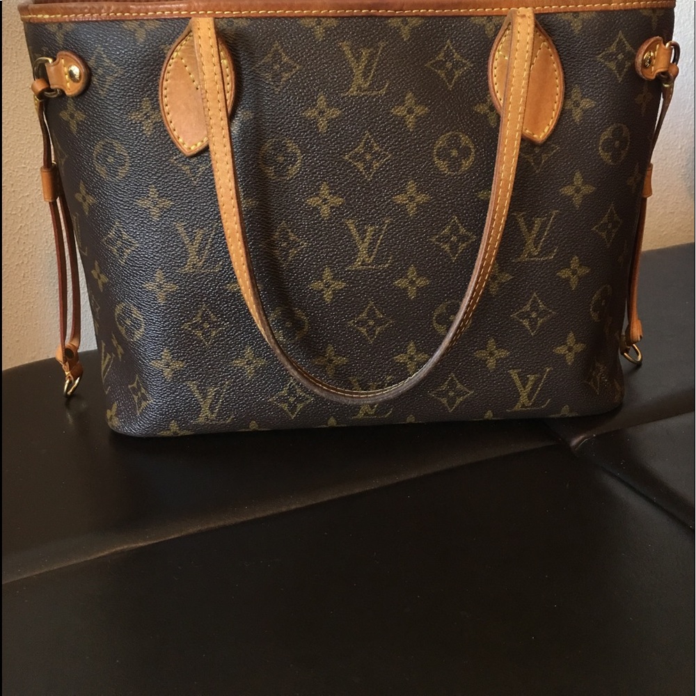 Authentic Louis Vuitton PM Neverfull classic tote